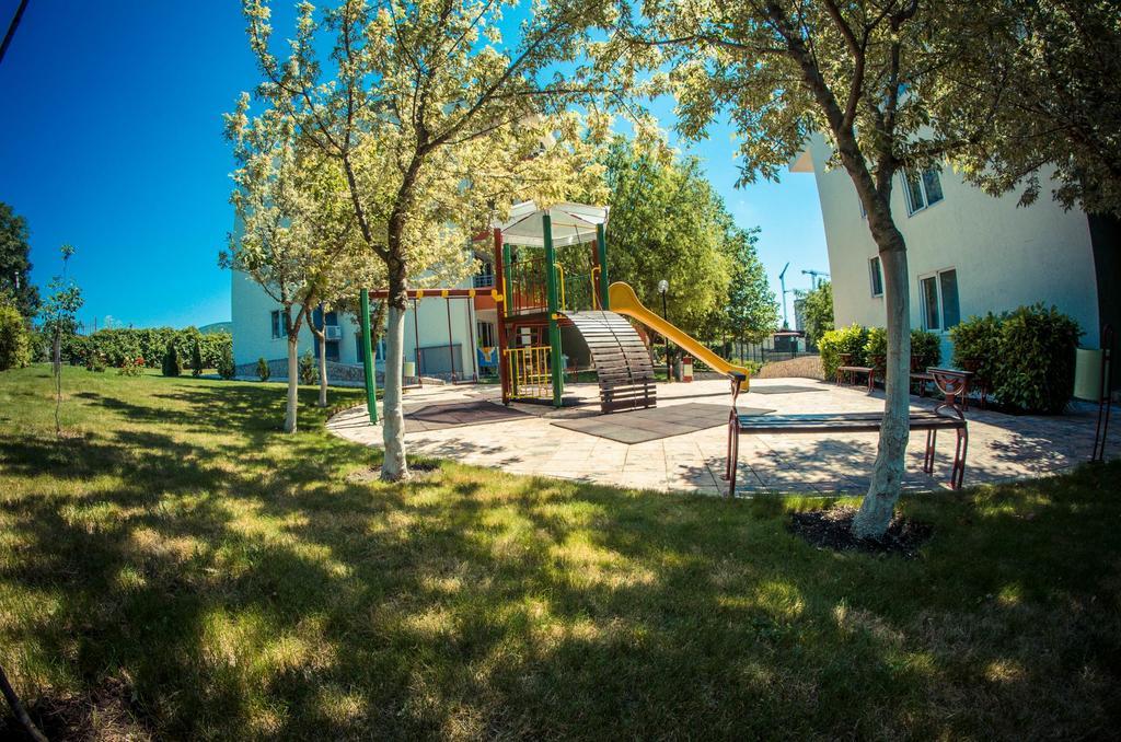 Gt Green Fort Beach Apartments Sunny Beach Exterior foto