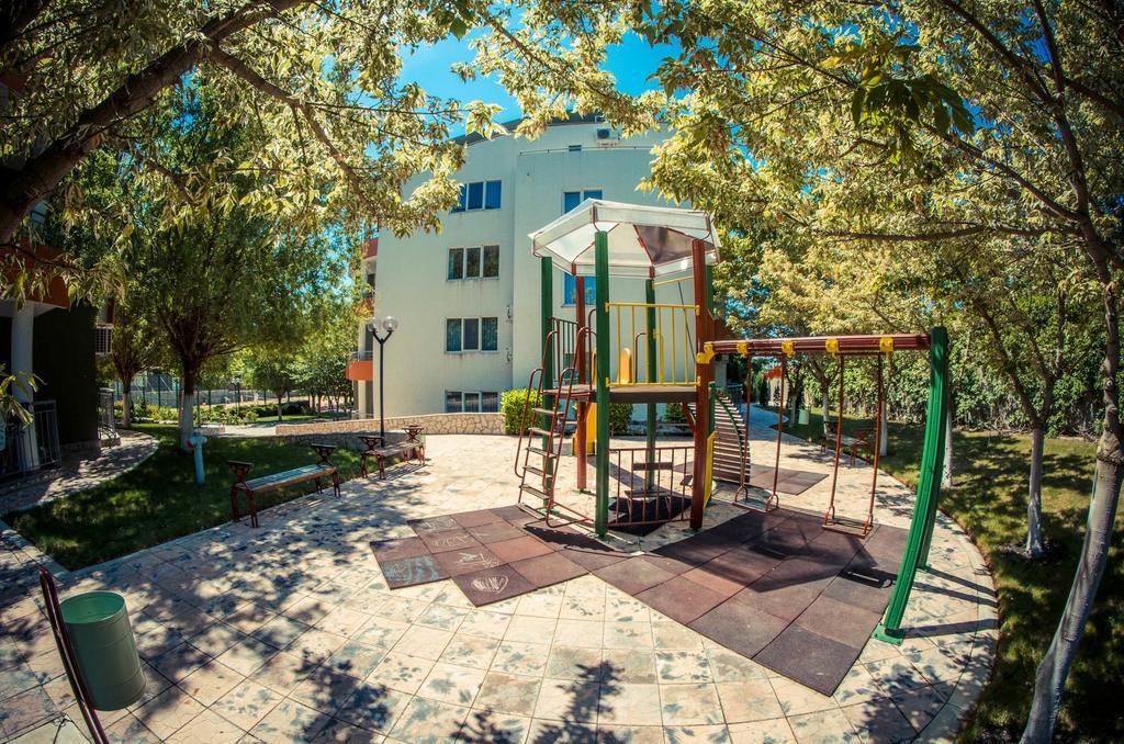 Gt Green Fort Beach Apartments Sunny Beach Exterior foto