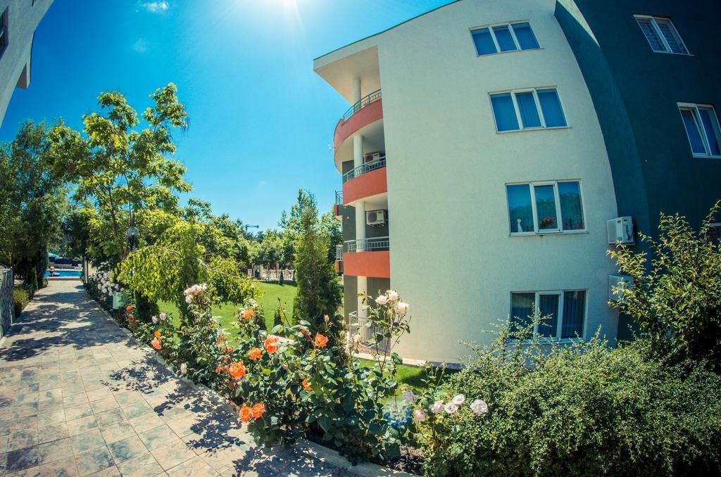 Gt Green Fort Beach Apartments Sunny Beach Exterior foto